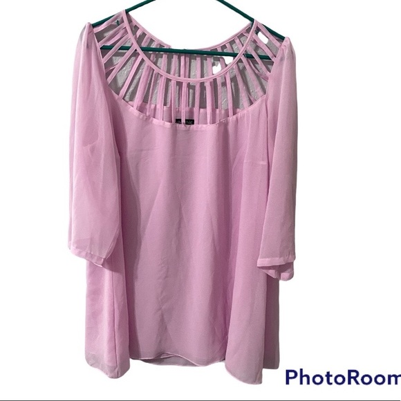 City Chic Pink scrappy cut shoulder, 3/4 sleeve top/blouse ; plus size  small - Picture 1 of 6